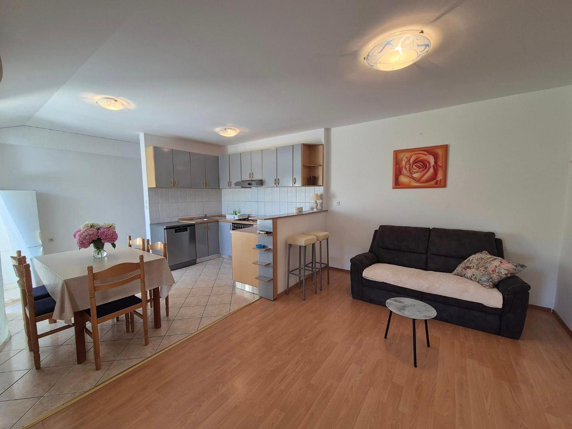 Velinka Apartma *