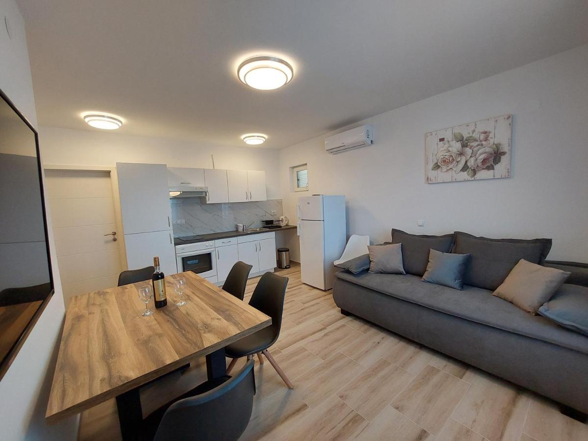 Apartment Velinka